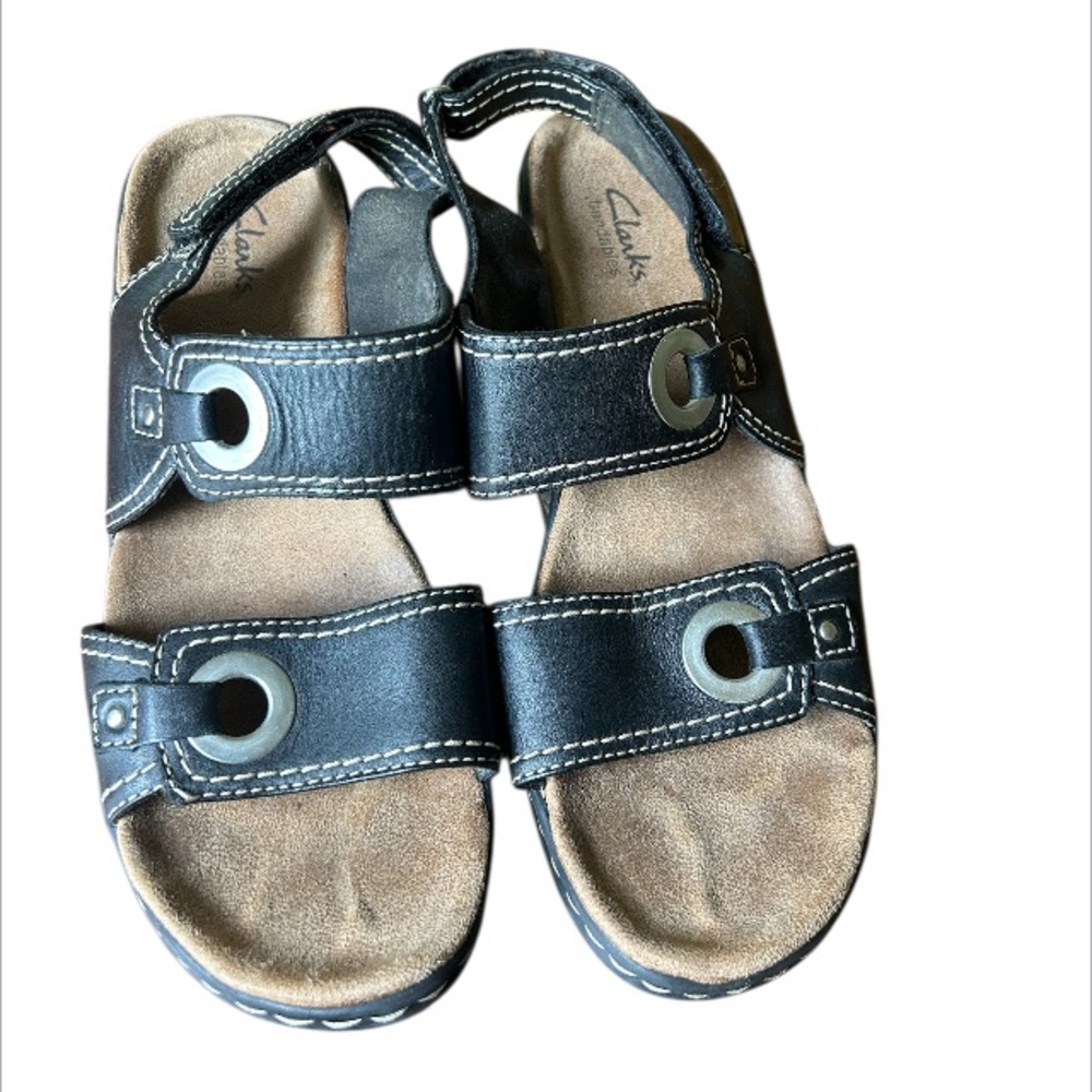 Clarks Black & Tan Sandals with Adjustable Straps Sz: 8.5